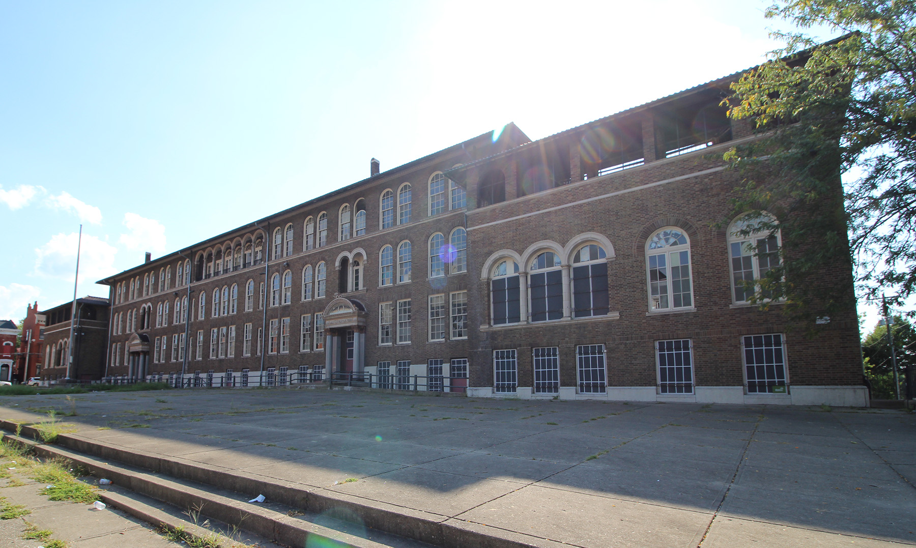 Bloom School - web Bloom School - web